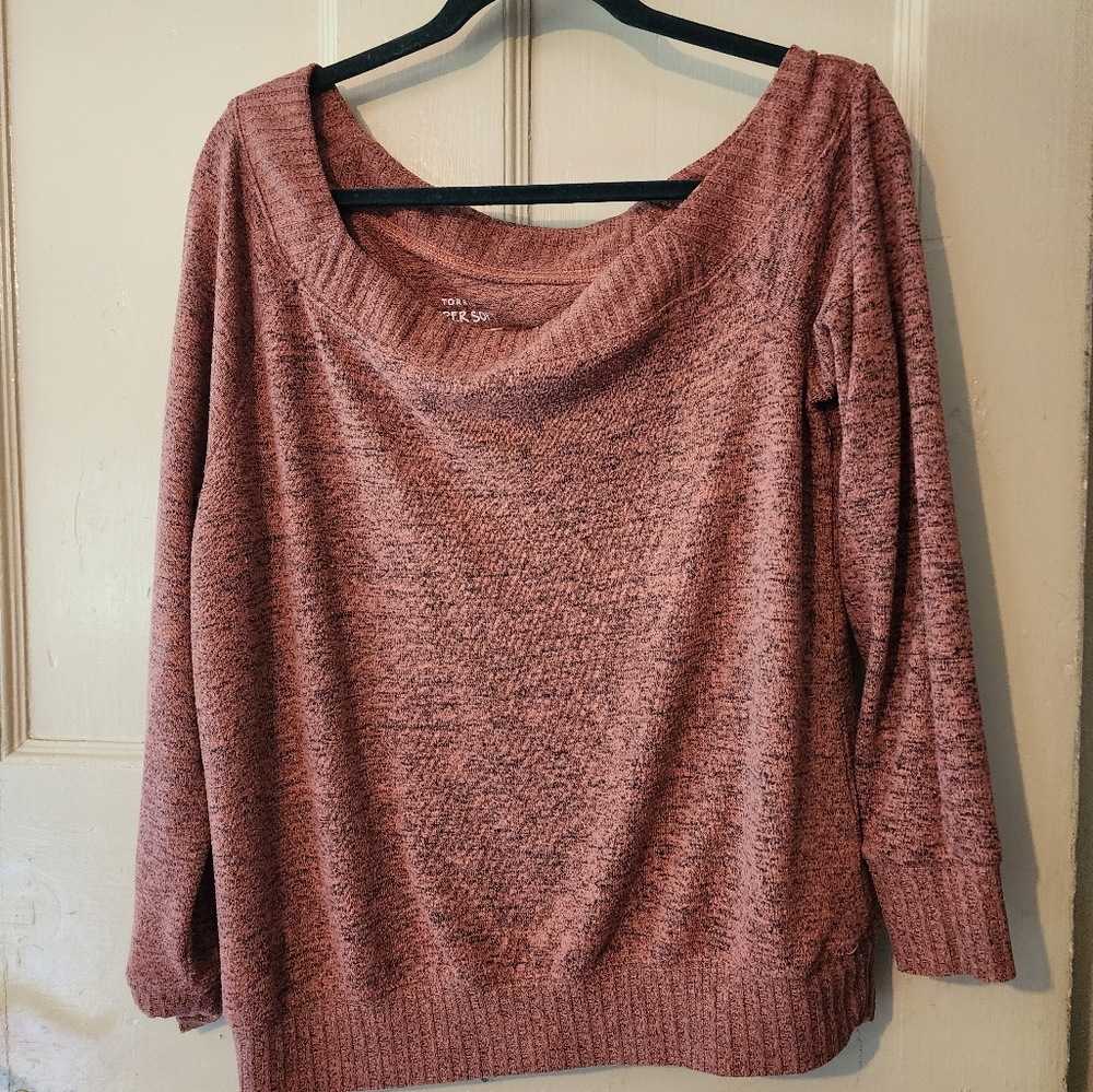 Torrid Plush sz 0 off the shoulder sweatahirt